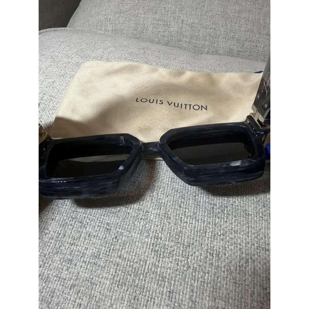 Louis Vuitton 1.1 Million Sunglasses Anthracite Gray Marble